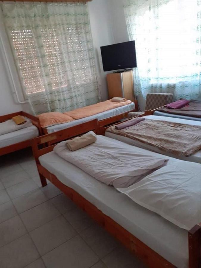 Malomtavi Vendeghaz Hotel Tapolca Eksteriør billede